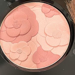 Chanel Jardin De Chanel Blush Camelia Rose - BNIB